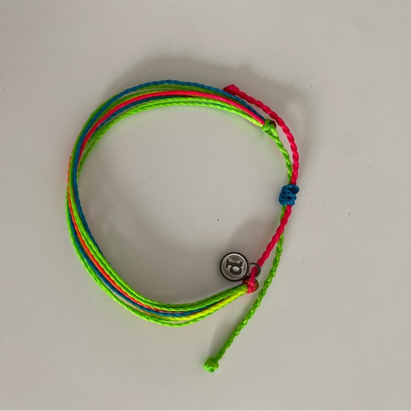 New Stack of three Pura Vida Bracelets including starfish - Picture 2 of 4